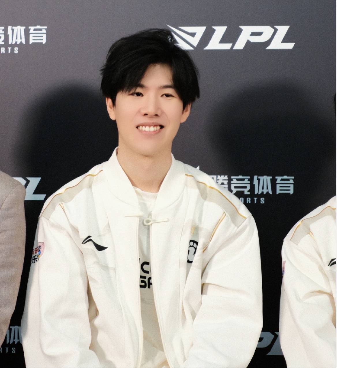 Kaiyun-TheShy新星爆冷表现惊艳，篮网未来可期！的简单介绍