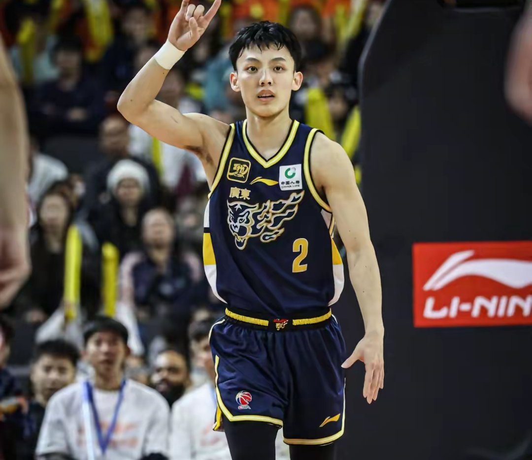 开云-关于Karsa迎来十二赛季高光表现，美国队球迷沸腾！的信息